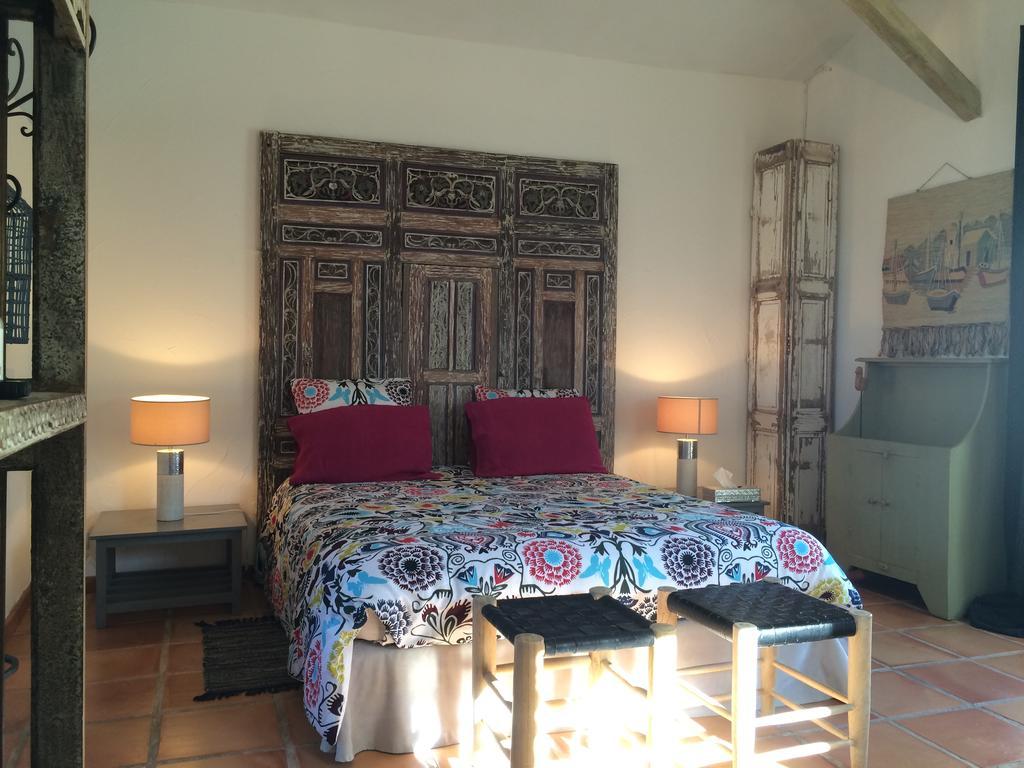 Terre De Boheme Hotel Vestric-et-Candiac Luaran gambar