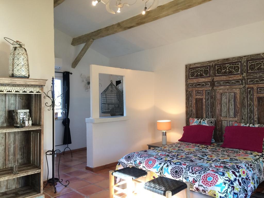 Terre De Boheme Hotel Vestric-et-Candiac Luaran gambar